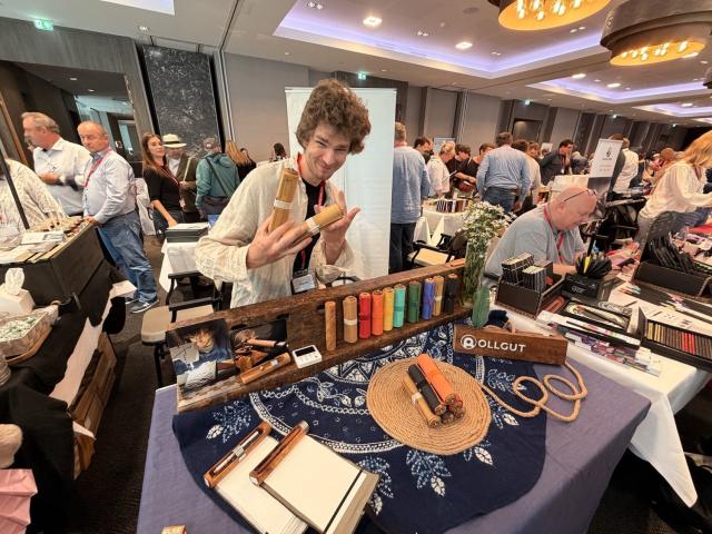 Thomas with Rollgut on Dutch Pen Show